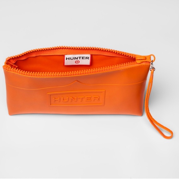 NWT🍏Hunter Large Wristlet - Orange - Picture 5 of 5